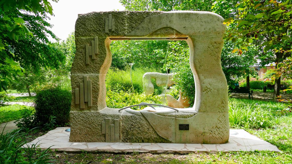 Une des sculptures du jardin