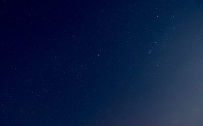 Photo de ciel de nuit étoilée
