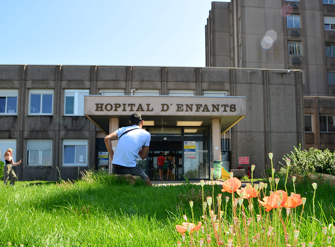 Entrée de l'hôpital d'enfants