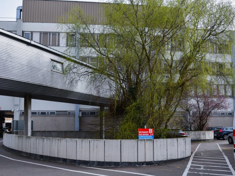 Bâtiment B du Centre Chirurgical Émile Gallé