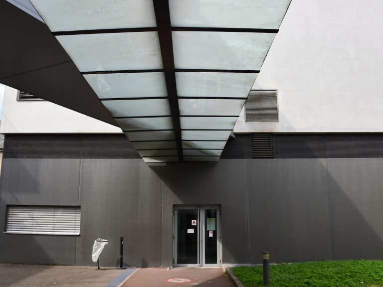 Entrée du bâtiment Delivoria