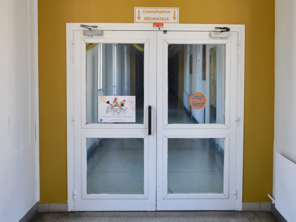Entrée du service de néonatologie