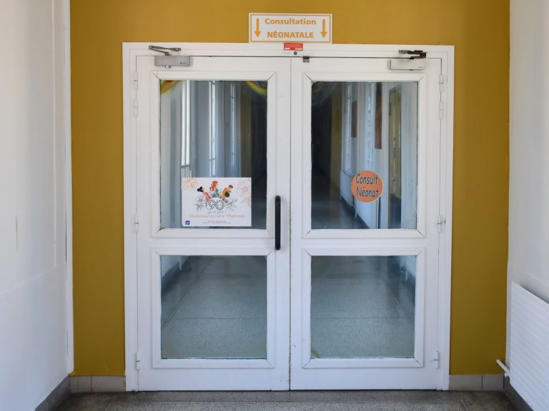 Entrée du service de néonatologie