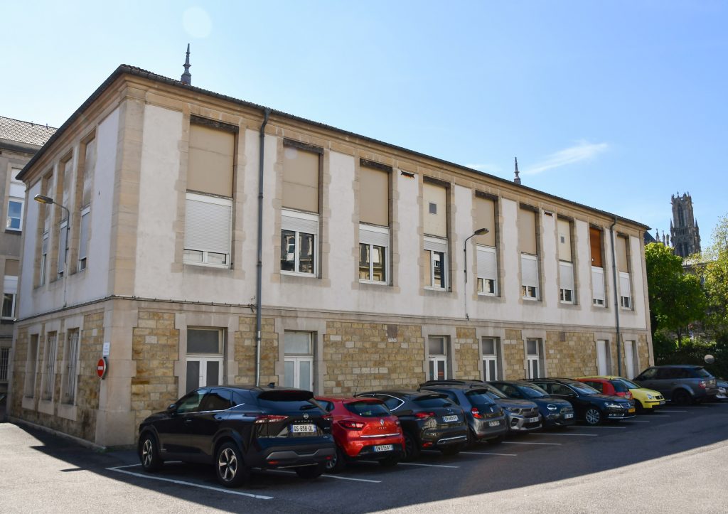 Bâtiment chambre mortuaire