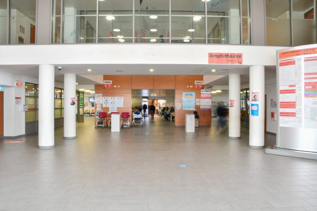 Hall du bâtiment Louis Mathieu