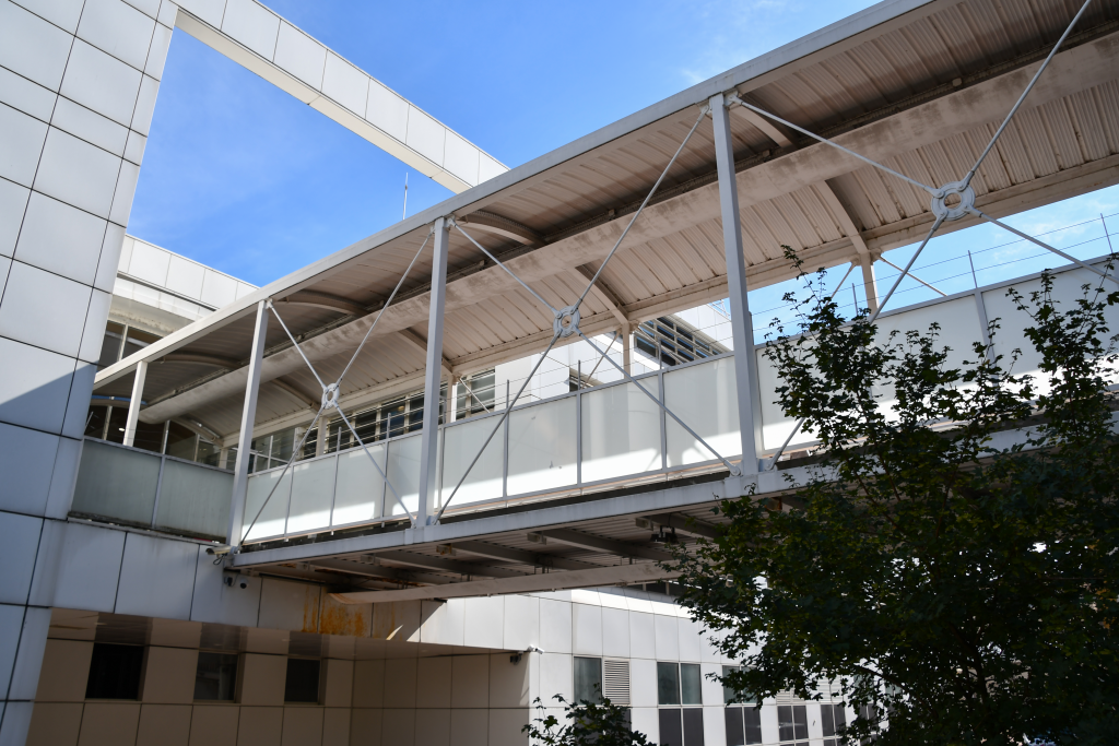 Passerelle entrée M1 Lepoire