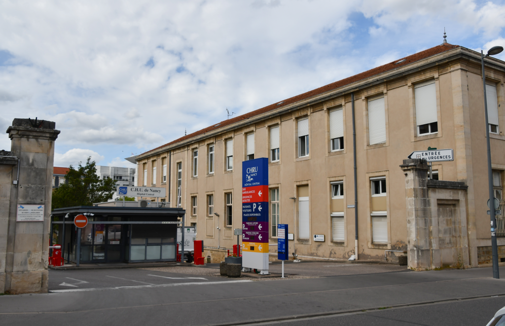 entrée rue Lionnois Central